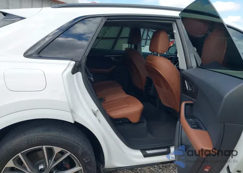 2022 Audi Q8 Premium 55 Tfsi Quattro Tiptronic z USA, uszkodzony, nr VIN WA1AVBF12ND033710